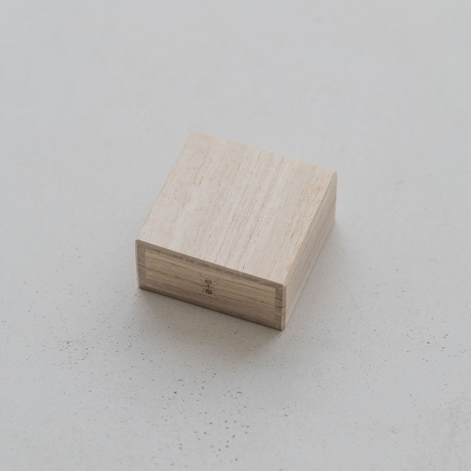 アクセサリー「無地水滴」 | Works | 由良園 | panorama